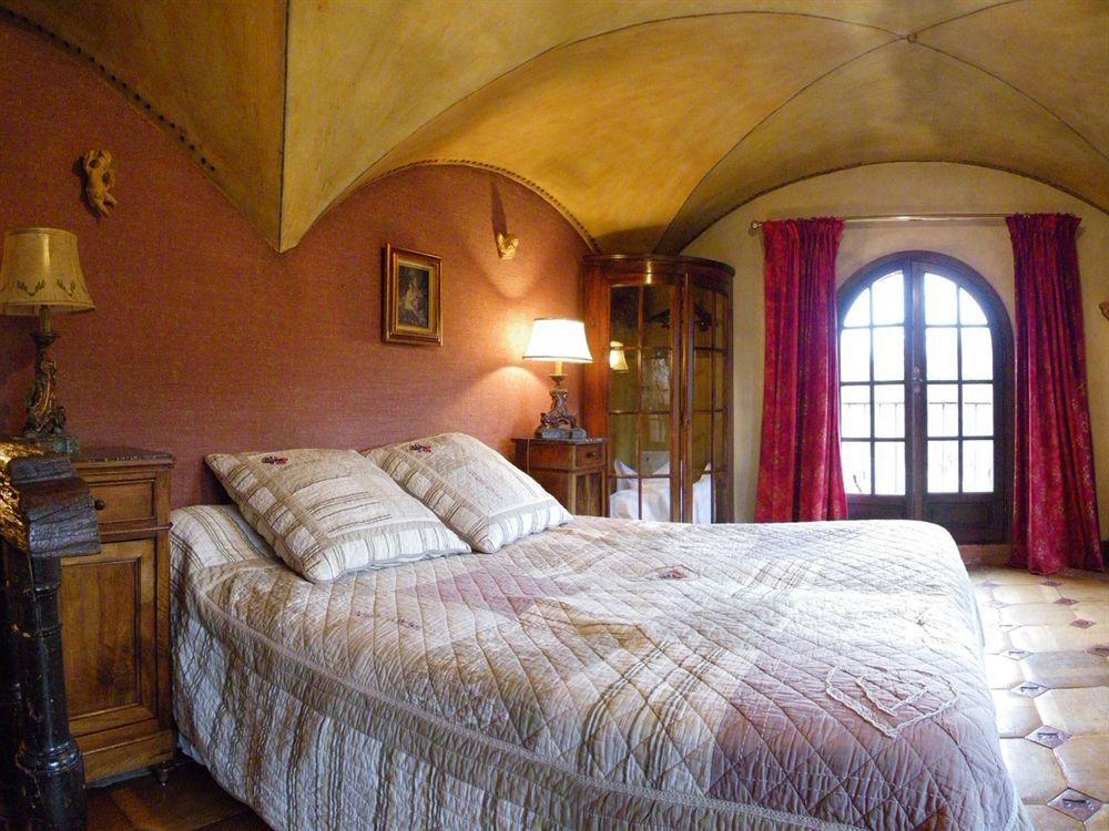 Chateau Hotel La Vignette Haute Орибо-Сюр-Сиань Номер фото